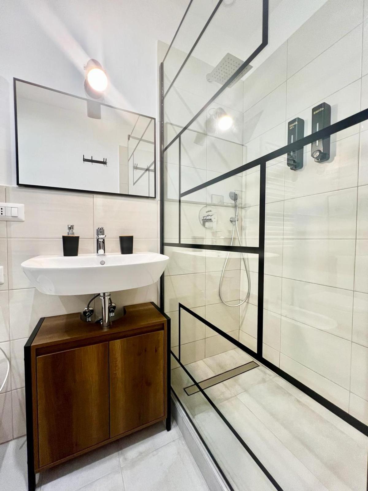 Pvr Luxury Home Рим Екстериор снимка