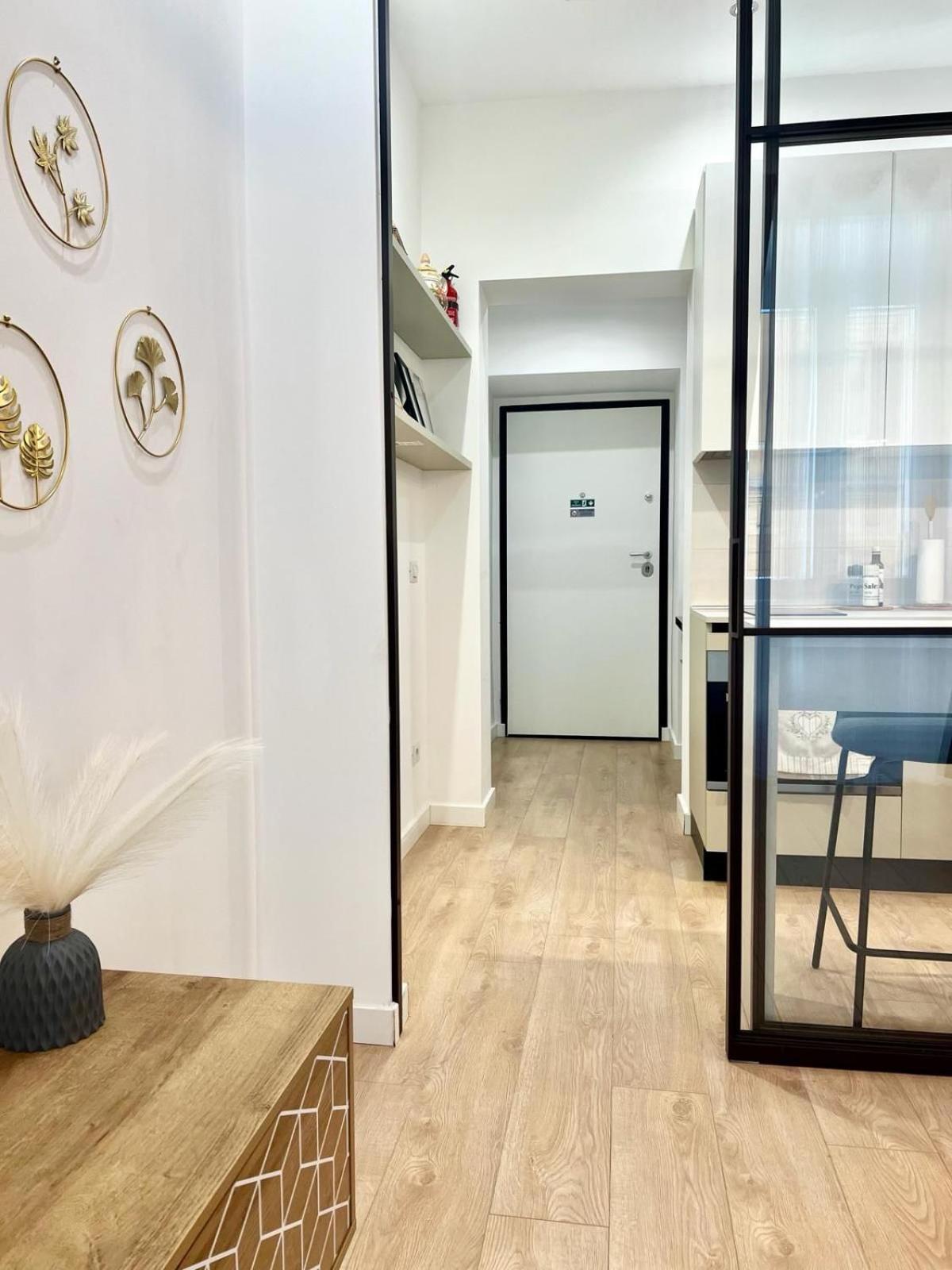 Pvr Luxury Home Рим Екстериор снимка